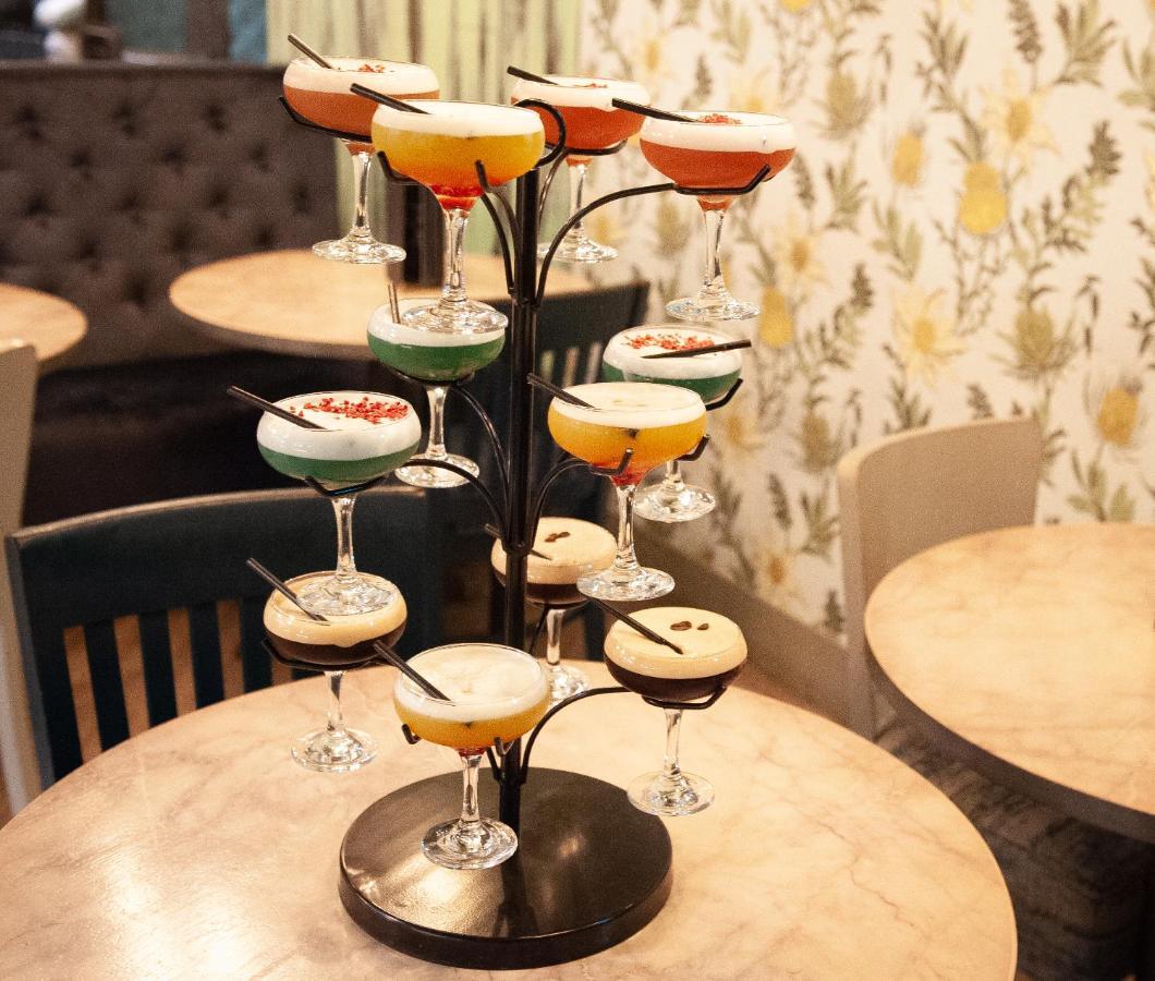 The Coachman Hotel Kilsyth Eksteriør bilde