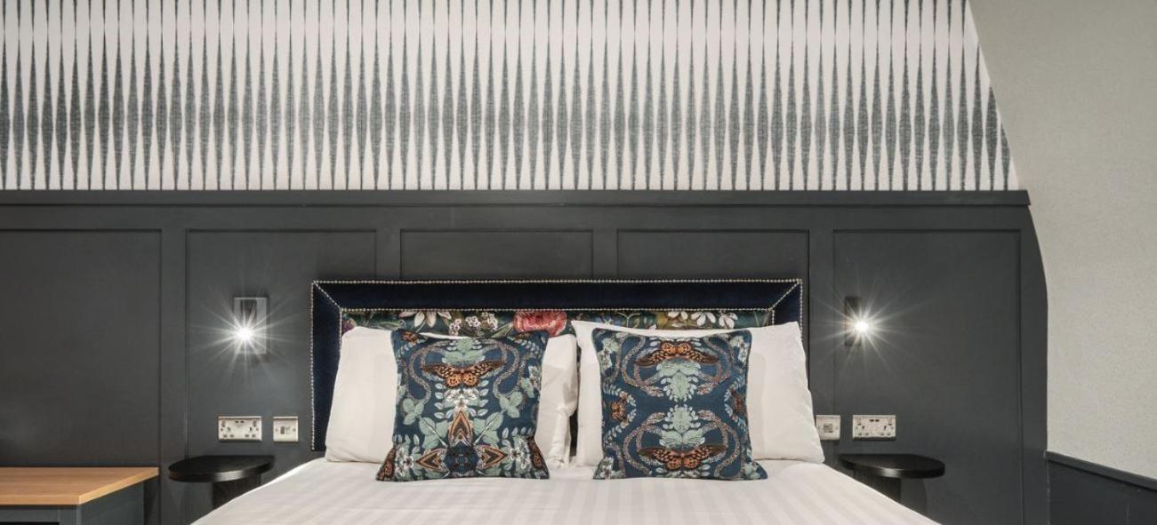 The Coachman Hotel Kilsyth Eksteriør bilde